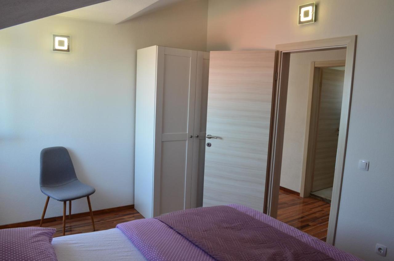 Apartmani Rita Slatine Exterior foto