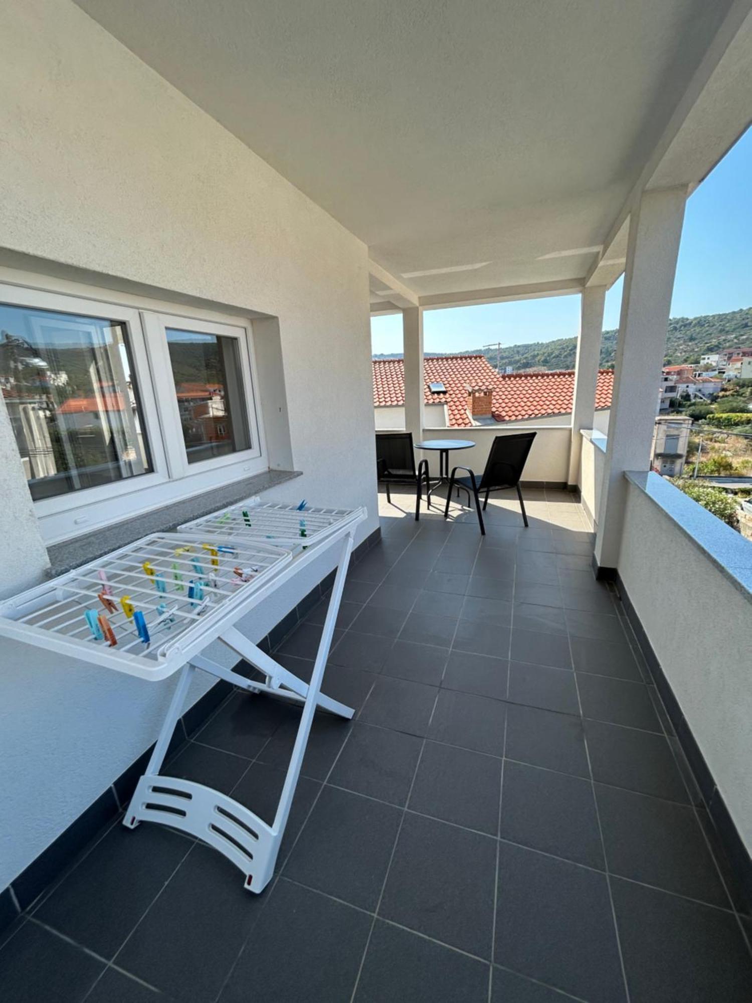 Apartmani Rita Slatine Exterior foto